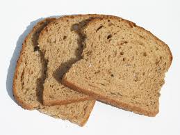 Nate_D_Stone's tweet photo. Multi grained bread is often thought of &amp; promoted as being healthy; but in reality it’s just highly refined grains, so high in sugar &amp; potentially leads to healthy minerals actually being absorbed from the body! Poor for T &amp; health as a whole! #testosterone #diet #nutrition https://t.co/jFY2N0DDsX