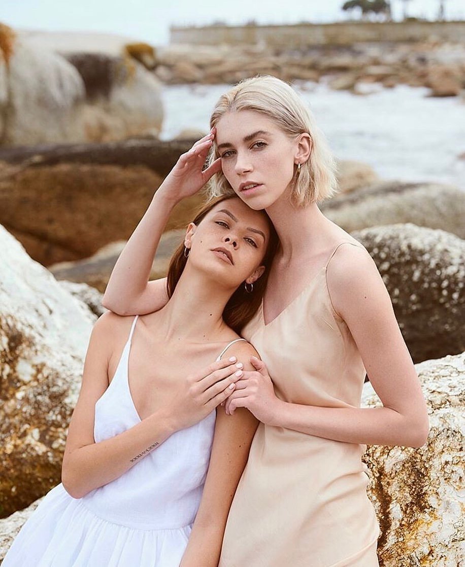 FASHION... looking good and feeling fine!

Seaside dreaming with <a href="/LUNARCLOTHING/">LUNAR</a> ❤️ See their latest #SS20 Collection from 22 - 25 April 2020 at <a href="/SandtonCity/">Sandton City</a> 

Photography: <a href="/JustinMunitz/">Justin</a> ⠀
Models: <a href="/matachley/">Matachley</a> and @francageneva ⠀

#SAFW #SustainableFashion #WhoMadeMyClothes