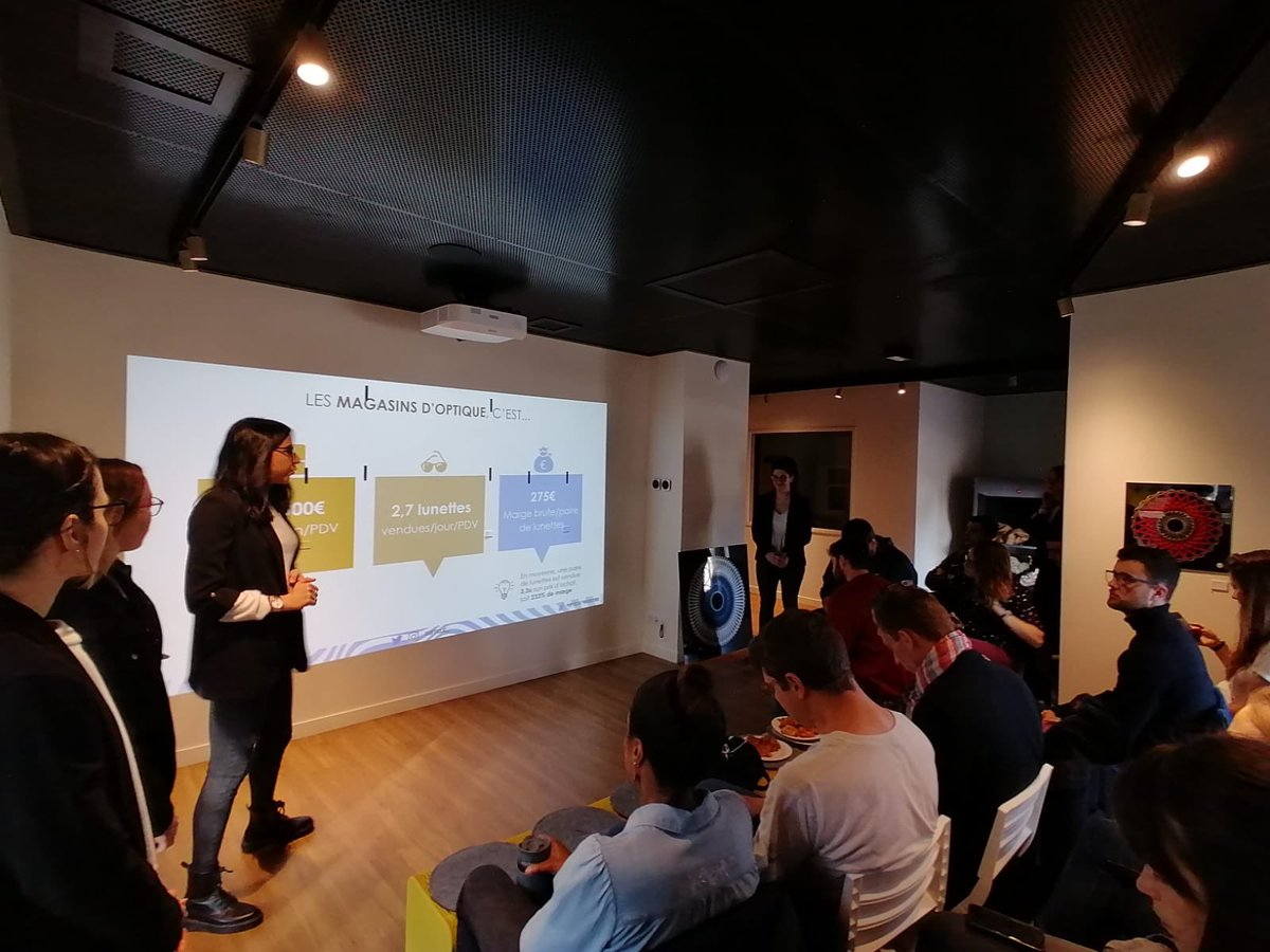 Merci à #LaClique et à tous ceux du #MBADMB qui ont participé à notre masterclass sur la transformation digitale de l’#optique en Facebook Live 🤜🤛

En espérant vous en avoir mis plein les yeux... 👀 #Opticlic #irisoctave