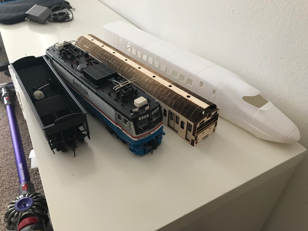 meowyplaney's tweet photo. #おちゃめ工房 では、 #3Dプリンター に代わる鉄道模型の大量生産手段として #レーザー加工機 を使った工法を模索しています。うまく行ったら売り物にして起業したい。
@hinoden_densya さん、参考になりました。
#CAD鉄
#LSNcustomworks
#TinkerTech
#Talgo
#103系 https://t.co/hLeY2Z6biZ