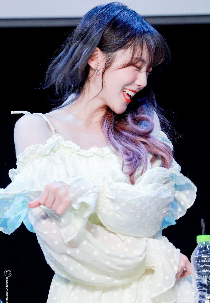 WJSN_IC's tweet photo. 🎉Friday5⃣ #WeekendMood 😆
🌸#우주소녀 #WJSN #Luda #루다 @WJSN_Cosmic🌸 https://t.co/ILg25t5WZJ