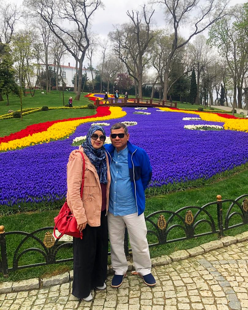 JUthmaniyyah's tweet photo. April adalah bulan yang dinanti-nanti oleh para pelancong untuk menikmati keindahan festival bunga tulip 😎
Dengan cuaca yang tidak begitu sejuk &amp; panas, dengan senang hati kita boleh berjalan-jalan tanpa memakai baju sejuk yang tebal-tebal dan tanpa rasa berpeluh yang banyak. 😃 https://t.co/szgV7oI1y7