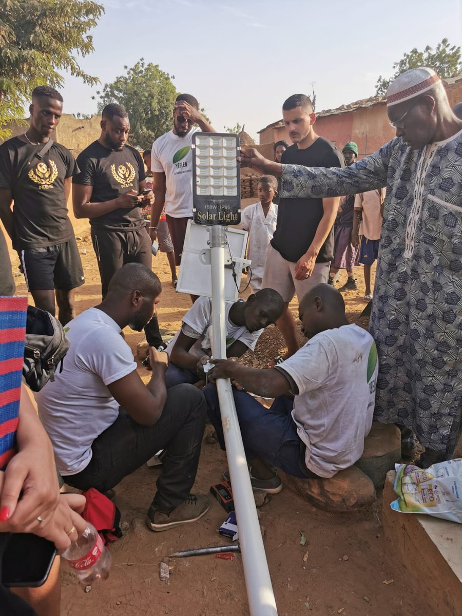 YeelenSD's tweet photo. En partenariat avec l'association INDEME, nous avons procédé à l’installation de l'éclairage dans le village de Kary au Mali.
#africa #energy #solar #sustainable #development #photovoltaique #social #impact #environement #durable #journaliste #interview #radio #light #solidarity https://t.co/ESs6qq81XU