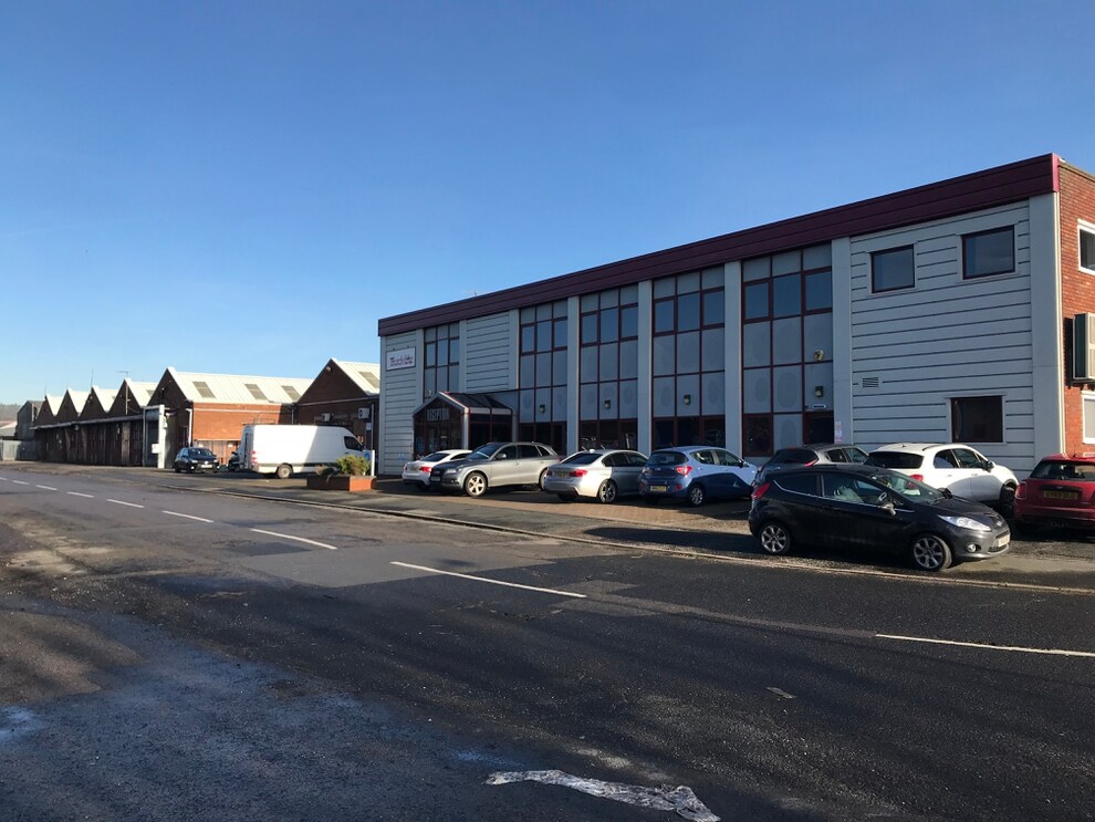 bulleys's tweet image. Bulleys, the leading Midlands property consultancy, is letting the warehouse on Waterfall Lane Trading Estate in Cradley Heath for up to £275,000 per annum, although part lets will also be considered.