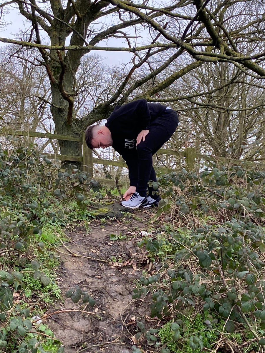 macca_160's tweet photo. ‘Oh no, it’s dogshit!’ @PeteHemming https://t.co/YsFGEUWWdF