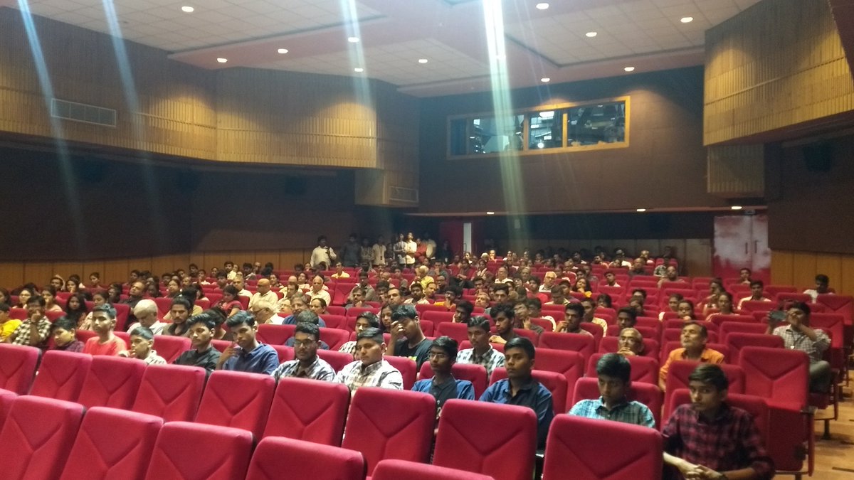 prasadbhgt's tweet photo. Inauguration of 4th Pune SciFi Fest 2020 @puneevents_com @PrakashMagdum @NFAIOfficial @sanshodhanindia
#PuneSciFiFest #PSFF2020 https://t.co/psylx9srki