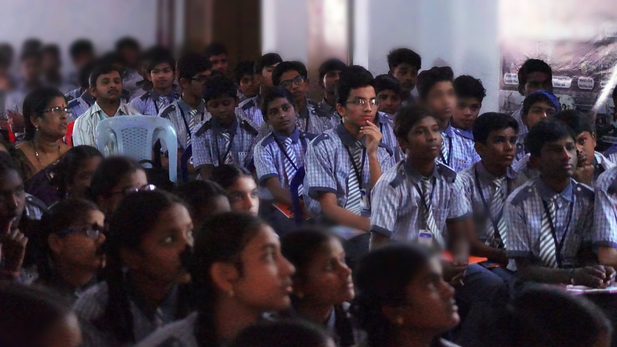sectorsevene4e's tweet photo. 20-02-2020, One more great day for Team #SectorSeven. 125 High School students of Shanti Vidya Niketan. Transformation in every student was clear after 2 hrs. “We Want to be Job Creators” all shouted in 1 voice. #Igniting Young Minds. https://t.co/MBIZOnd89p