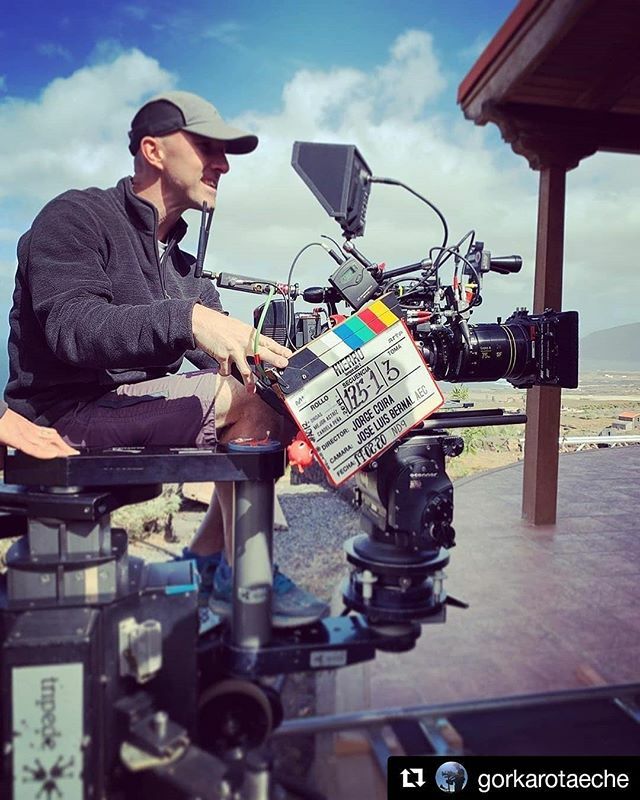 welabplus's tweet photo. Comienza el rodaje de la Temporada 2 de la serie de tv "Hierro" con #equiposwelabcanaryislands (RED Ranger Monstro 8K &amp; Cooke SF)
.
.
.
.
#Repost @gorkarotaeche ・・・
New project... #steadicam #steadicamoperator #cameracrew #filmcrew #cameraoperator #behindthescenes #redcamera… https://t.co/uTFkOx3Fo4