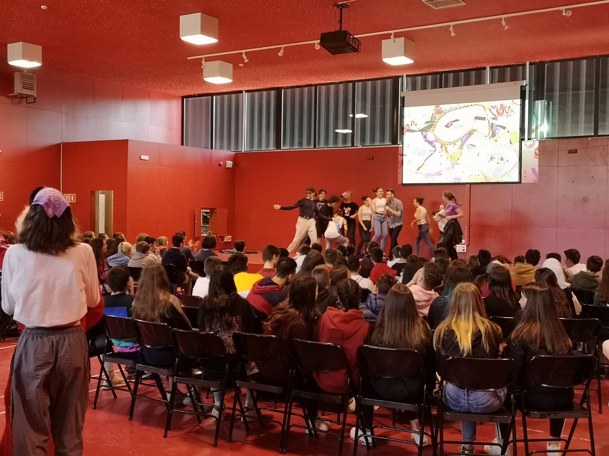 El públic també participa 

#CarnestoltesGorgs19