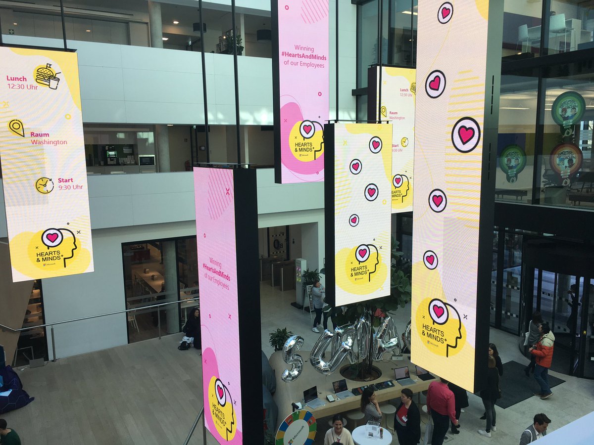 VanGerMain's tweet image. #HeartsAndMinds Spannende Sessions, interessante Begegnungen und viel kreativer Input beim heutigen Hearts &amp;amp; Minds Barcamp @MicrosoftDE. Nur meinen Emoji Buddy habe ich noch nicht gefunden 😜