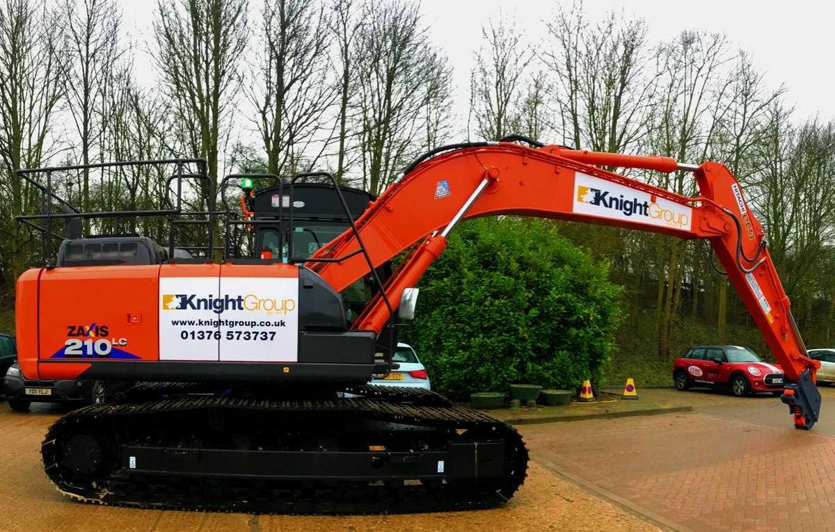 We recently added to our extensive plant fleet with the purchase of 4 @hitachi_uk ZX130-6 and 1 ZX210-6. Hitachi design these machines to work reliably all day long without interruptions or complications and gives us a high level of performance on a wide range of applications.