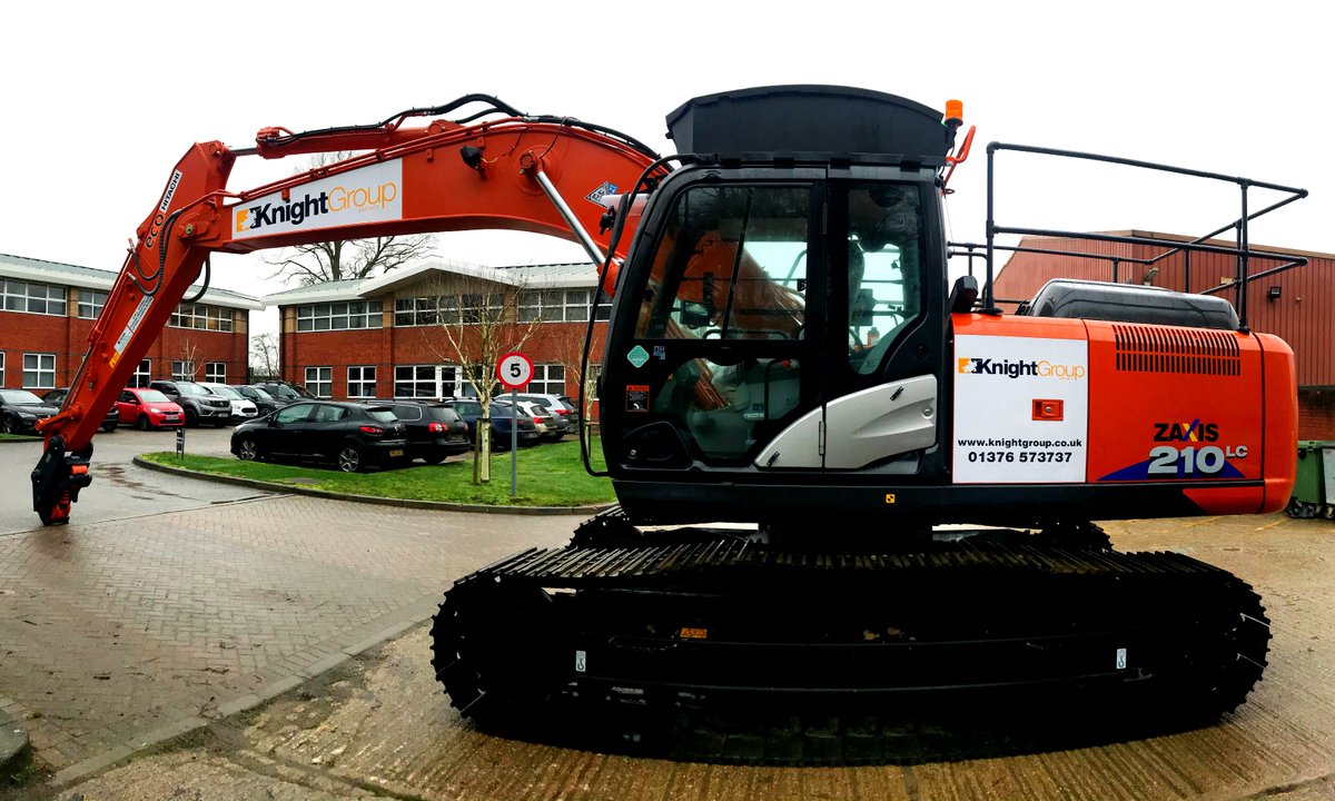 KnightGroup77's tweet photo. We recently added to our extensive plant fleet with the purchase of 4 @hitachi_uk ZX130-6 and 1 ZX210-6. Hitachi design these machines to work reliably all day long without interruptions or complications and gives us a high level of performance on a wide range of applications. https://t.co/IWYOLOzVWY
