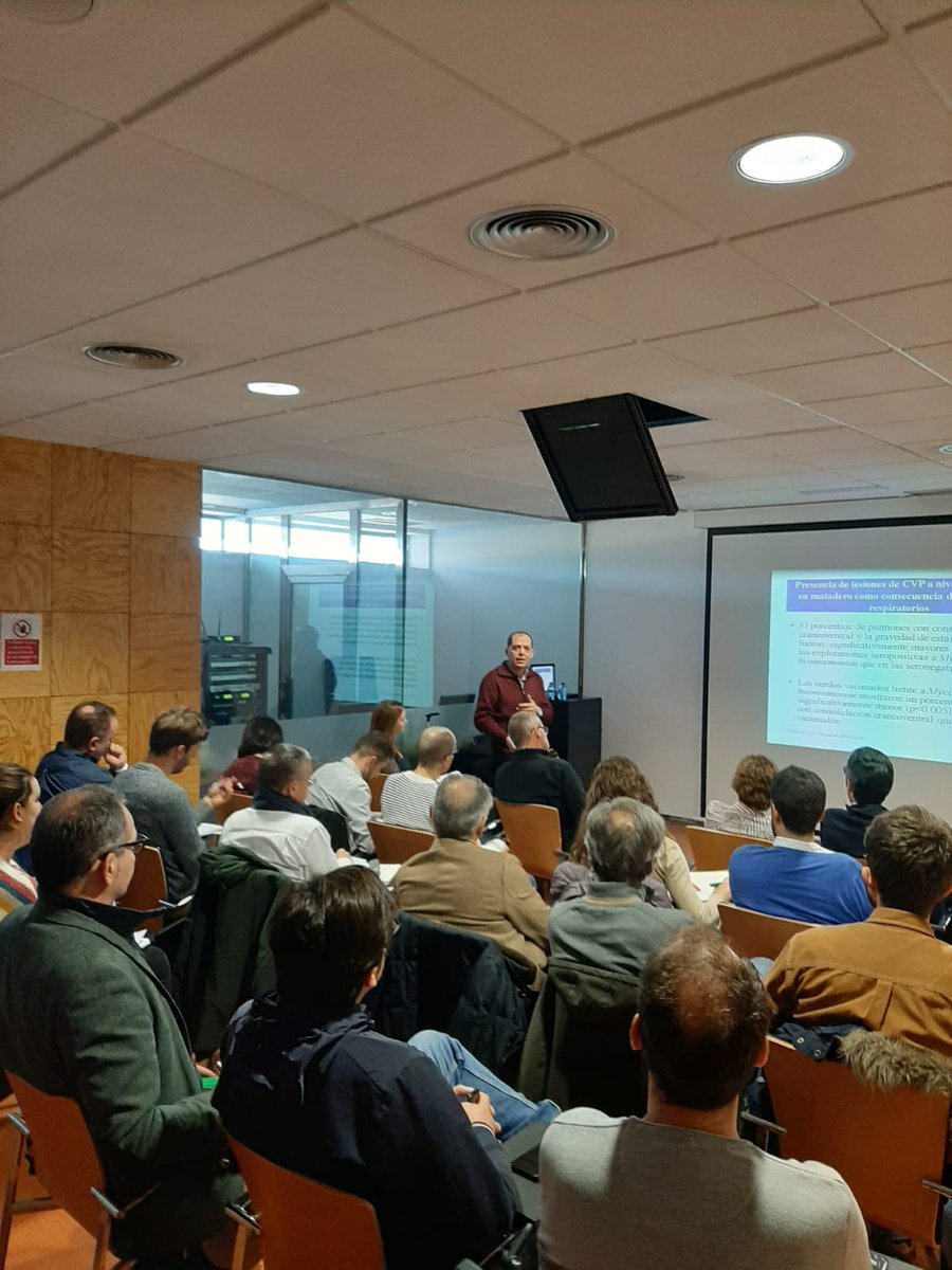 ITACYL's tweet photo. Uso racional y prudente de #antibióticos en producción porcina en #ITACyL
2ª jornada de formación del Grupo Operativo, organizada por la @unileon y #ASFACyL, con participación de la Universidad de Lleida y las empresas socias del proyecto
https://t.co/UMmTkizRHr https://t.co/gG8rDgglpq