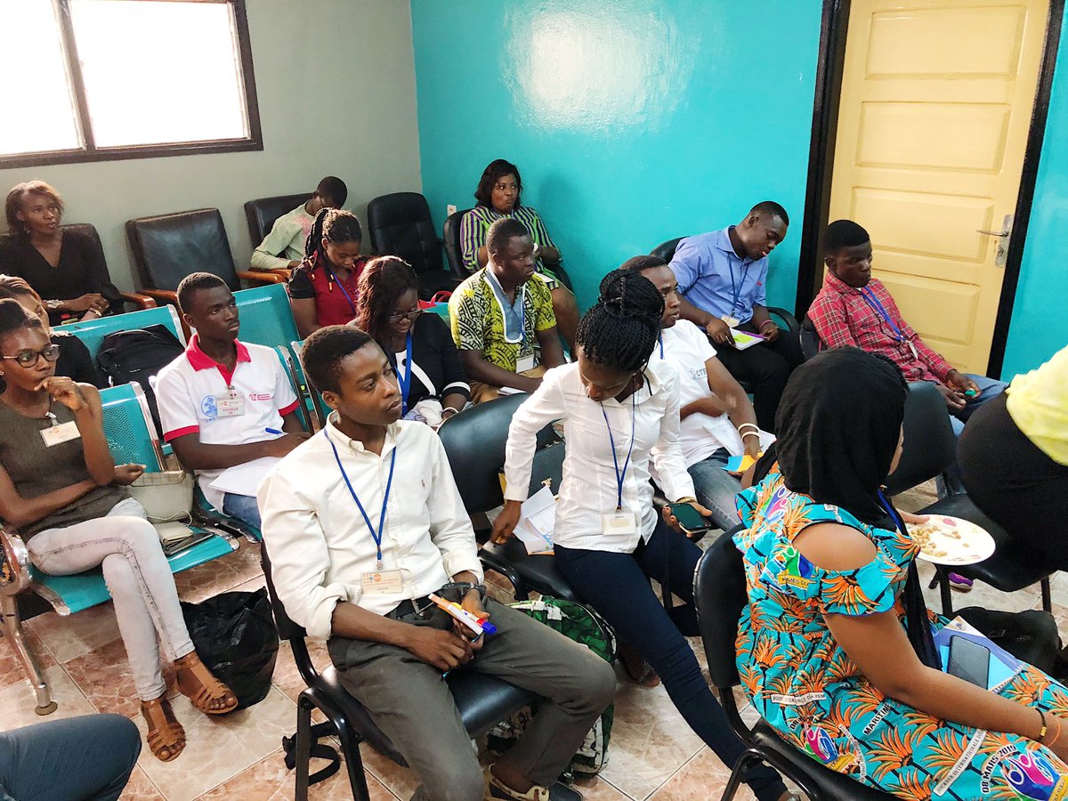 praise_dee_'s tweet photo. @UNFPA_TOGO  We held an exciting exchange session with young leaders from different NGO to gather their expectations from our #EspaceOrangeJeune which is slowly coming together... Anticipate !#YouthLeaders @JosianeYaguibou @Afriyantogo @SimoneDakiche @goldd_bar https://t.co/YcJpuxk1IU
