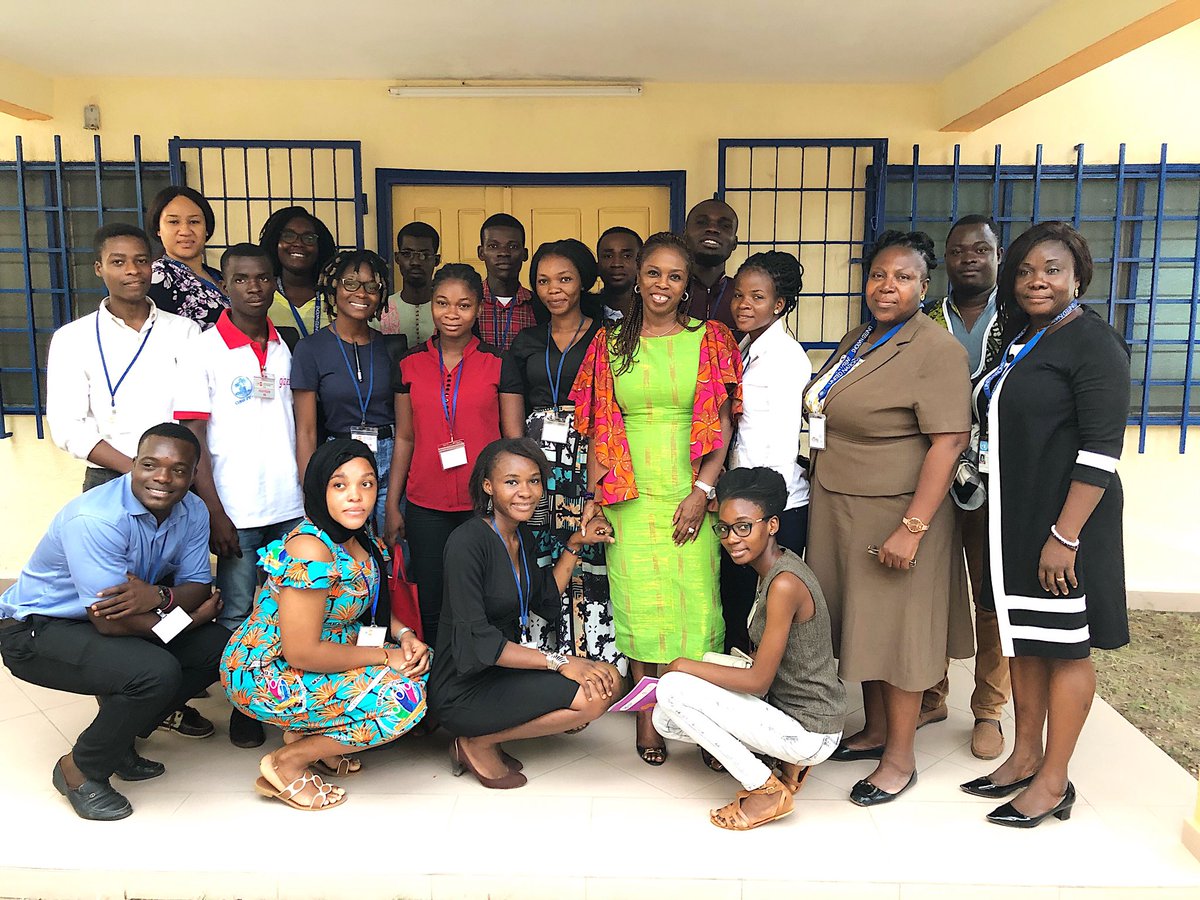 praise_dee_'s tweet photo. @UNFPA_TOGO  We held an exciting exchange session with young leaders from different NGO to gather their expectations from our #EspaceOrangeJeune which is slowly coming together... Anticipate !#YouthLeaders @JosianeYaguibou @Afriyantogo @SimoneDakiche @goldd_bar https://t.co/YcJpuxk1IU