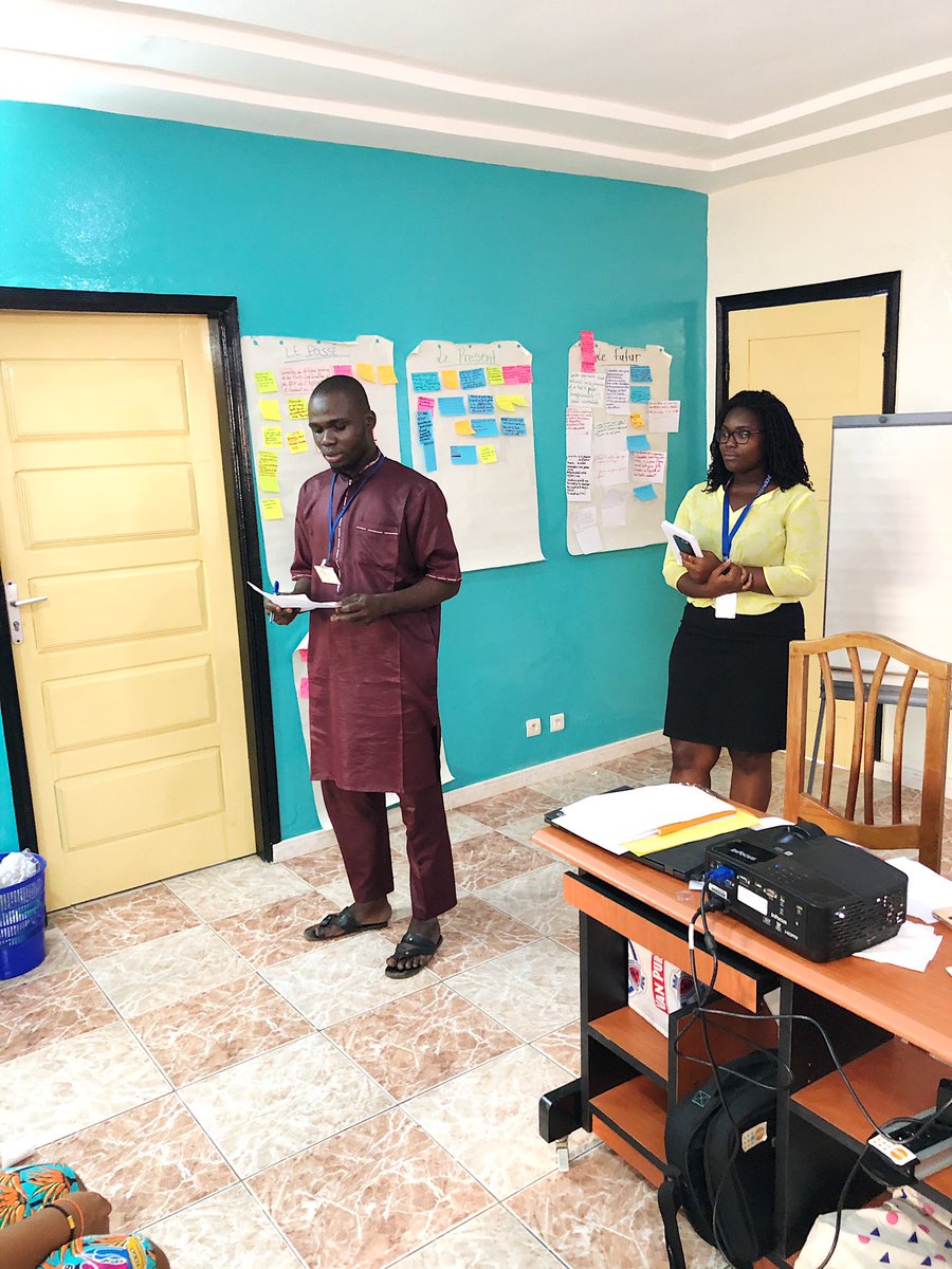 praise_dee_'s tweet photo. @UNFPA_TOGO  We held an exciting exchange session with young leaders from different NGO to gather their expectations from our #EspaceOrangeJeune which is slowly coming together... Anticipate !#YouthLeaders @JosianeYaguibou @Afriyantogo @SimoneDakiche @goldd_bar https://t.co/YcJpuxk1IU