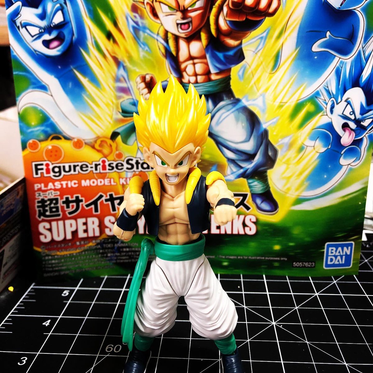 Ragtag_Daydream's tweet photo. This week I construct the figure rise standard Gotenks in preparation of trying my hand at the anime cel shading paint style. Channel link in bio. #ragtagdaydreams #youtube #figurerisestandard #figurerise #gotenks #dragonballz #plamodel #cgbuilders #teamnewtype @newtypehq https://t.co/e3m19DlA4V