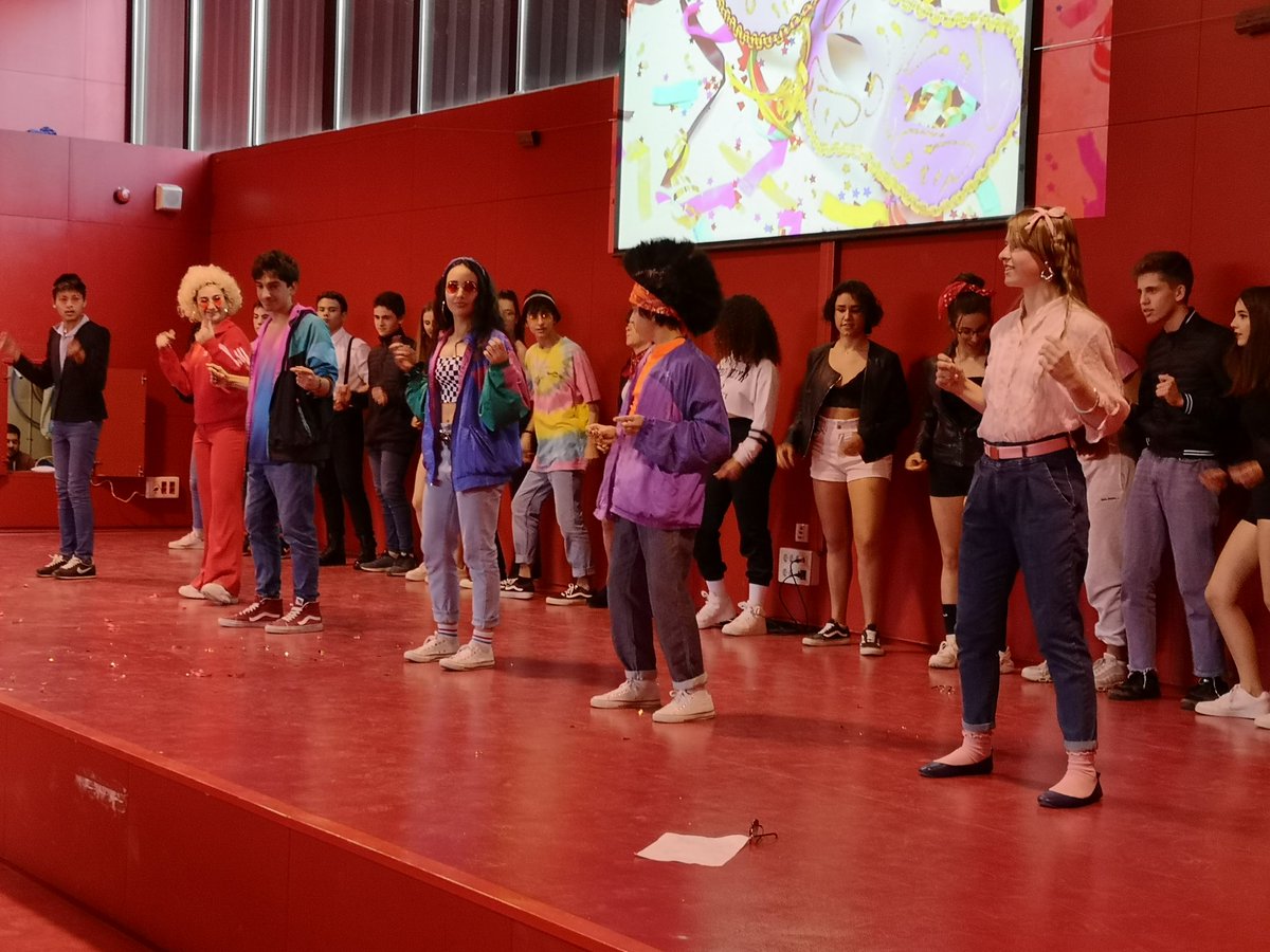 Els de 4D van de diferents èpoques

#CarnestoltesGorgs19