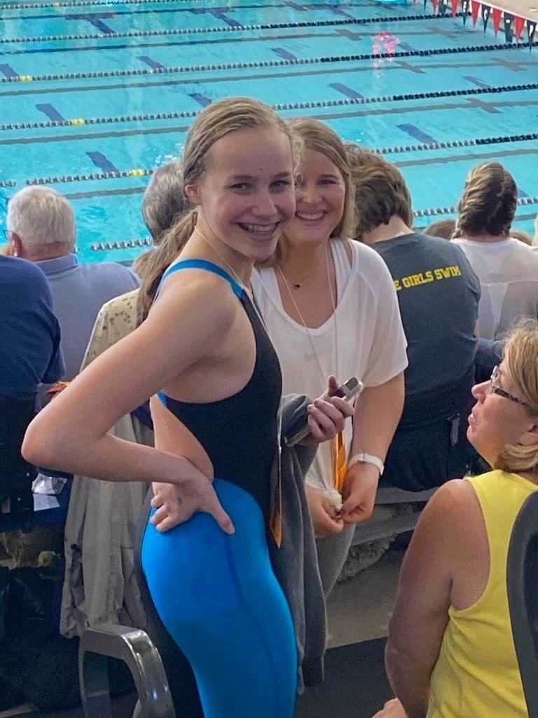 Savannah_R3's tweet photo. We couldn’t be prouder of our State Qualifying athletes! 🤼🏊🏼‍♀️ Best of luck to those of you competing again today! 🖤💛🖤💛 https://t.co/XGAFJMC2Ey