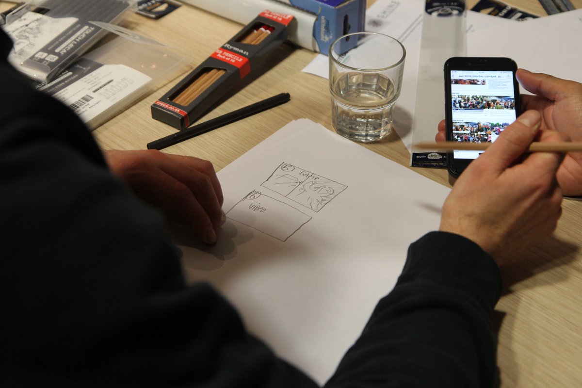 ShineInnovate's tweet photo. Today the #InnovationLeaders are bringing their ideas to life with the help of #HirasHeroes, a visual design team who have come in to create graphic visualisations for the fellows to use in next week's pitches. @RAEngGlobal @NewtonFund @MowgliTweets @ChangeSchool #creativity https://t.co/UApCVrOzbV