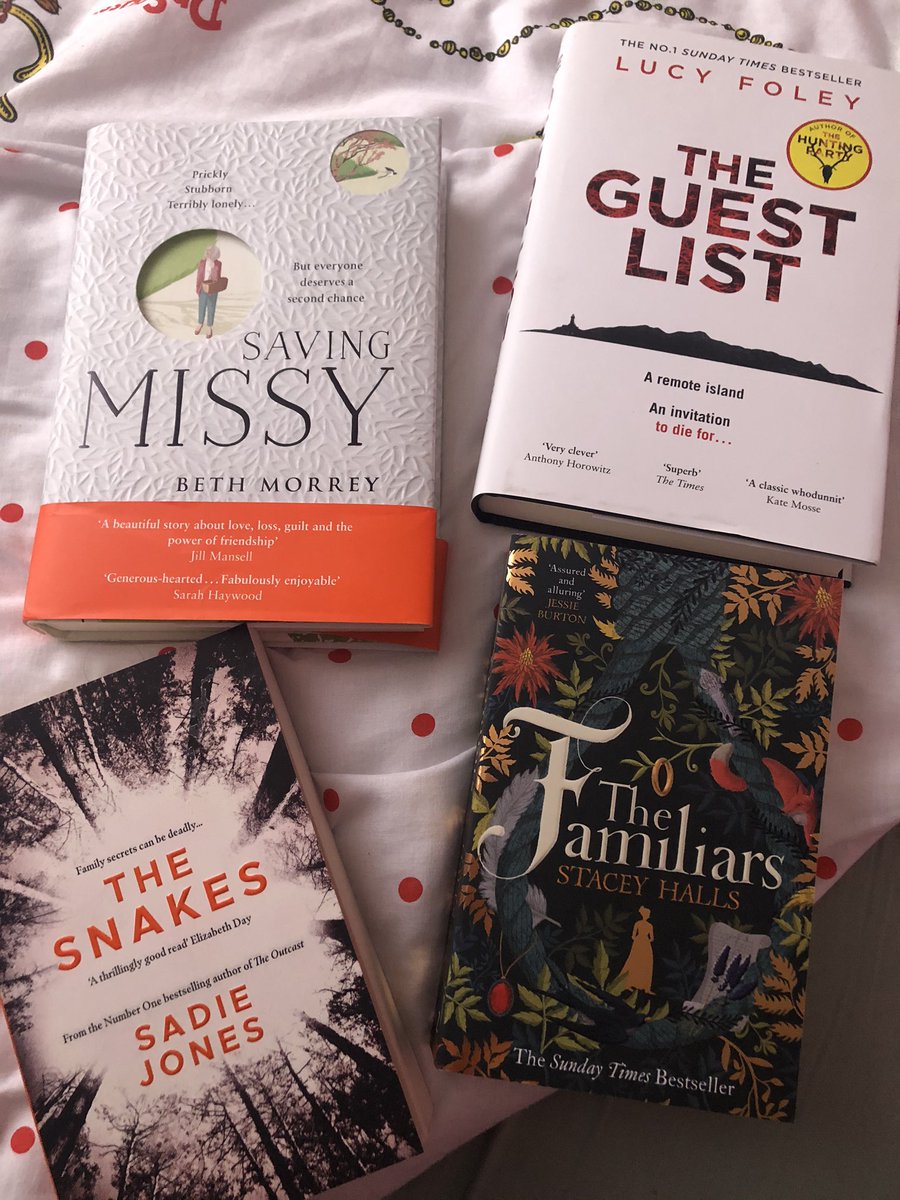 Littlemissbook6's tweet photo. Most women have issues with how many shoes/bags they buy! My issue is books ๐๐ #fridaypurchases #weekendallbooked
@BethMorrey @stacey_halls @ThatSadieJones @lucyfoleytweets https://t.co/9FX9WI0nhf