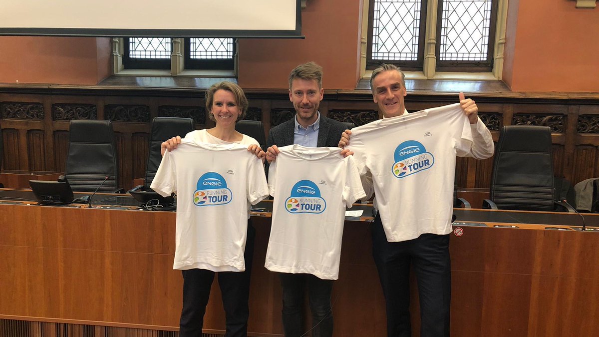 EngieBelgium's tweet photo. 🏃🏽‍♀️🏃🏻‍♂️ Op 17 mei zal de ENGIE Stadsloop in #Gent plaatsvinden. Tijdens deze speciale editie zullen deelnemers voor het eerst over de B401, de fly-over, kunnen lopen!😁 #ENGIERunningTour 
➡️ https://t.co/N5QyJrtmdb https://t.co/mSrx2TxVj4