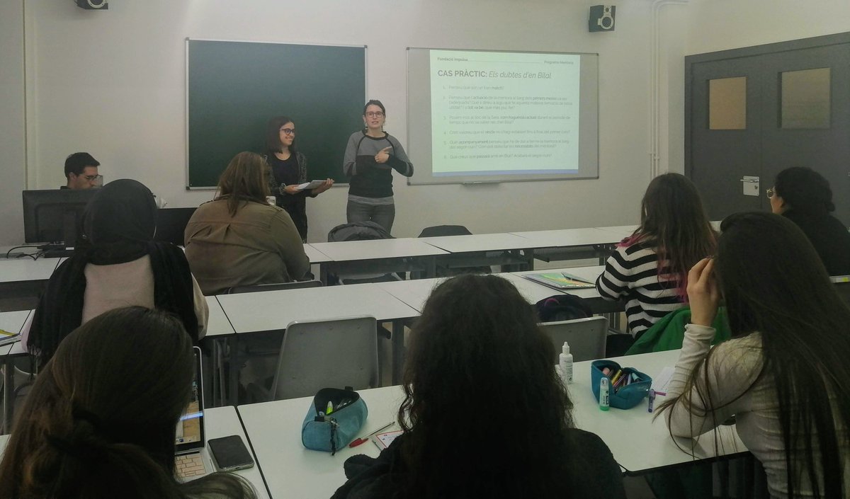 jacorralmarfil's tweet photo. Talent empresarial posat al servei de la creació de capital humà. La @FundacioImpulsa contribueix a la igualtat d'oportunitats i té un impacte social i econòmic real en el territori. Una extraordinària lliçó d'emprenedoria social a #UVicADE @uvic_ucc. Moltes gràcies, @CEDOSONA. https://t.co/5r5btrT2dq