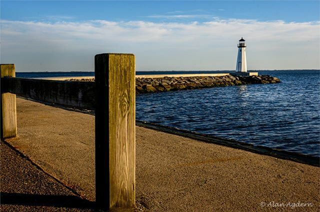 PhotoArtByAlan's tweet photo. Patchoque Lighthouse late afternoon. #ny #patchoque #lighthouse #nikon #z6 #lightroom #photoshop https://t.co/AafC8ZFUiL https://t.co/Ugo2QPqgZ3