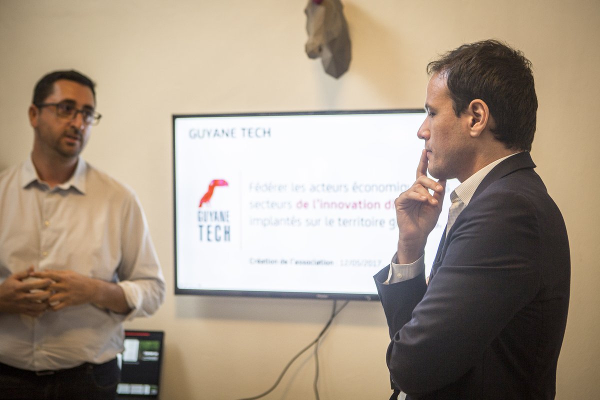 Agence97px's tweet photo. Hier, lors d'une présentation de l'asso @GuyaneTech, nous avons présenté #97PX à @cedric_o, secrétaire d'état au numérique, et à @SibethNdiaye, bon séjour à eux en #Guyane ! https://t.co/N9bnckUuwD