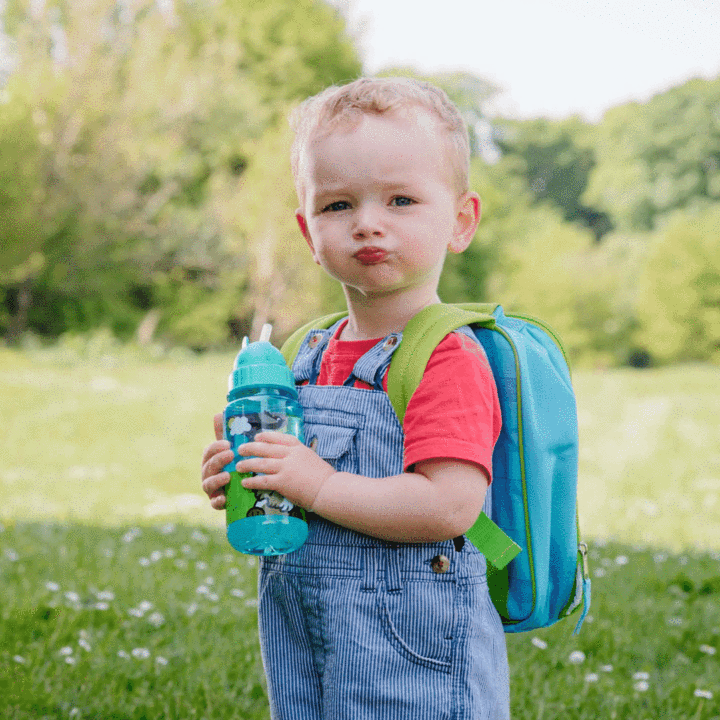 TUMTUMTOTS's tweet photo. Our flip top water bottles are ideal for days out and are a great way to encourage your little one to stay hydrated. See our range here: https://t.co/kVtN7qtJE1 https://t.co/T3mxMs2zfW