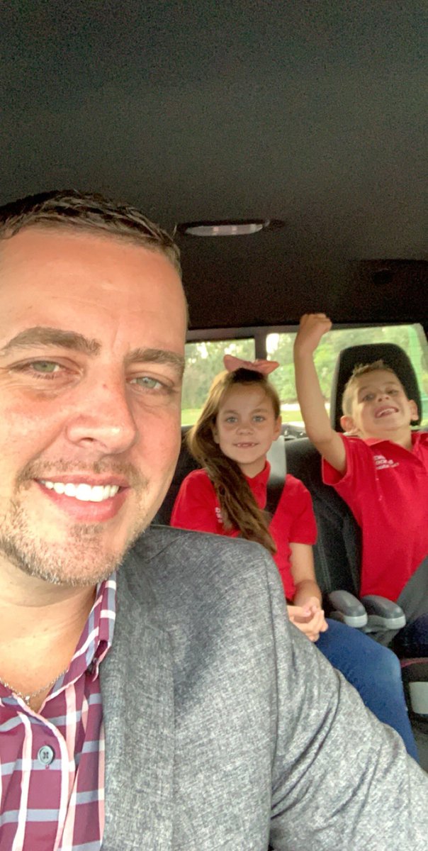 jdbinsofla's tweet photo. Out here taking two of our three to school. #DadLife #FirstRoundPicks 😍😍🙌🏼🙌🏼 https://t.co/lPt9vbZV8i