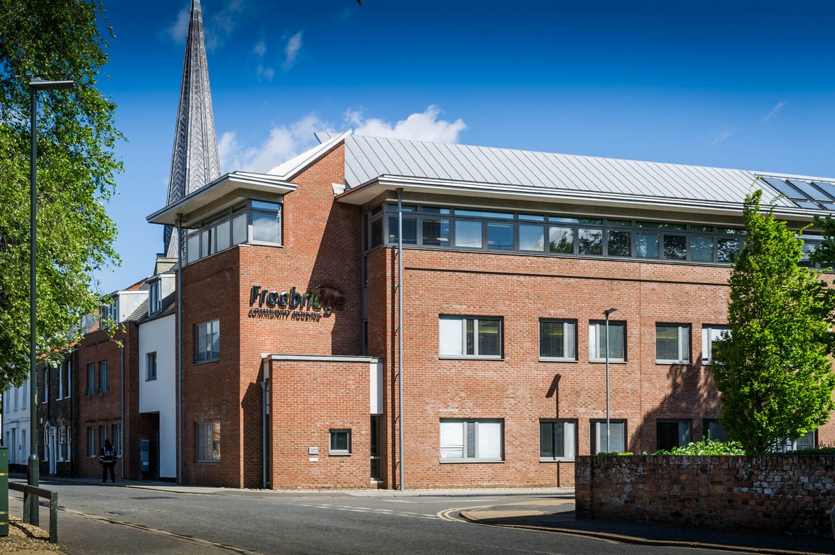 Following the recent news that @Freebridge's CEO Tony Hall will retire later this year, we're pleased to confirm that our search for the next person to lead the organisation has begun, follow the link for more details and how to apply:  campbelltickell.com/careers_archiv… #ukhousing #housing