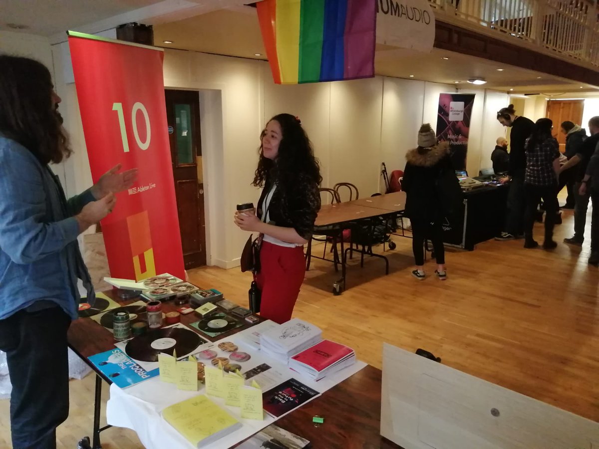 ScotlandsSounds's tweet photo. #uosh staff have been busy answering questions from attendees at @EdinFestSound including junior cassette collectors, good to know the next generation cares. @nlskelvinhall @natlibscot @HeritageFundUK @BLSoundHeritage https://t.co/N7pPPs37tj