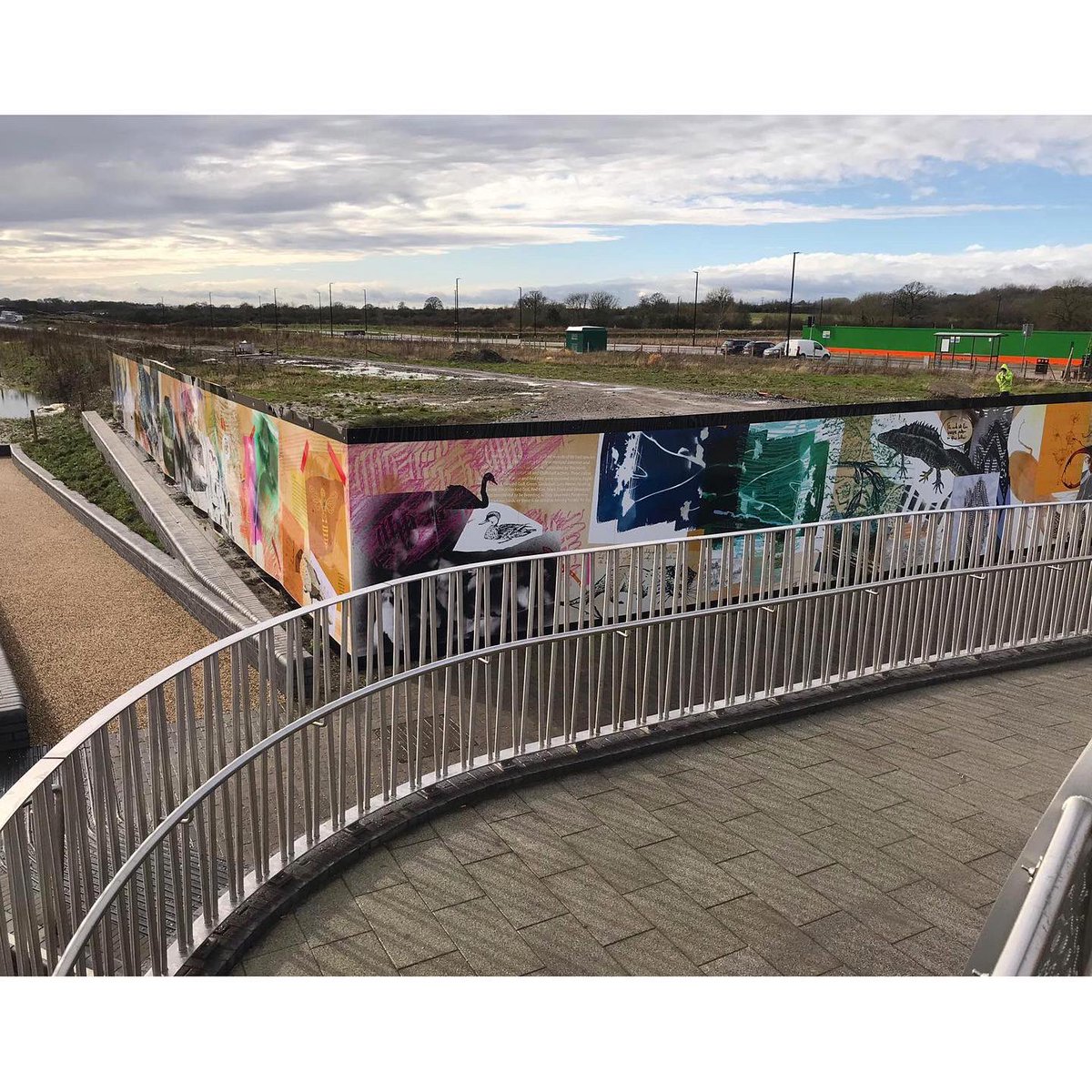 kerryannelemon's tweet photo. SO delighted with my new 100x meter artwork for Wichelstowe installed yesterday.

A GIANT sketchbook of my drawings, prints, paintings and notes, researching the flora and fauna of the new canal side development 💗 https://t.co/lXAxE5P1SA