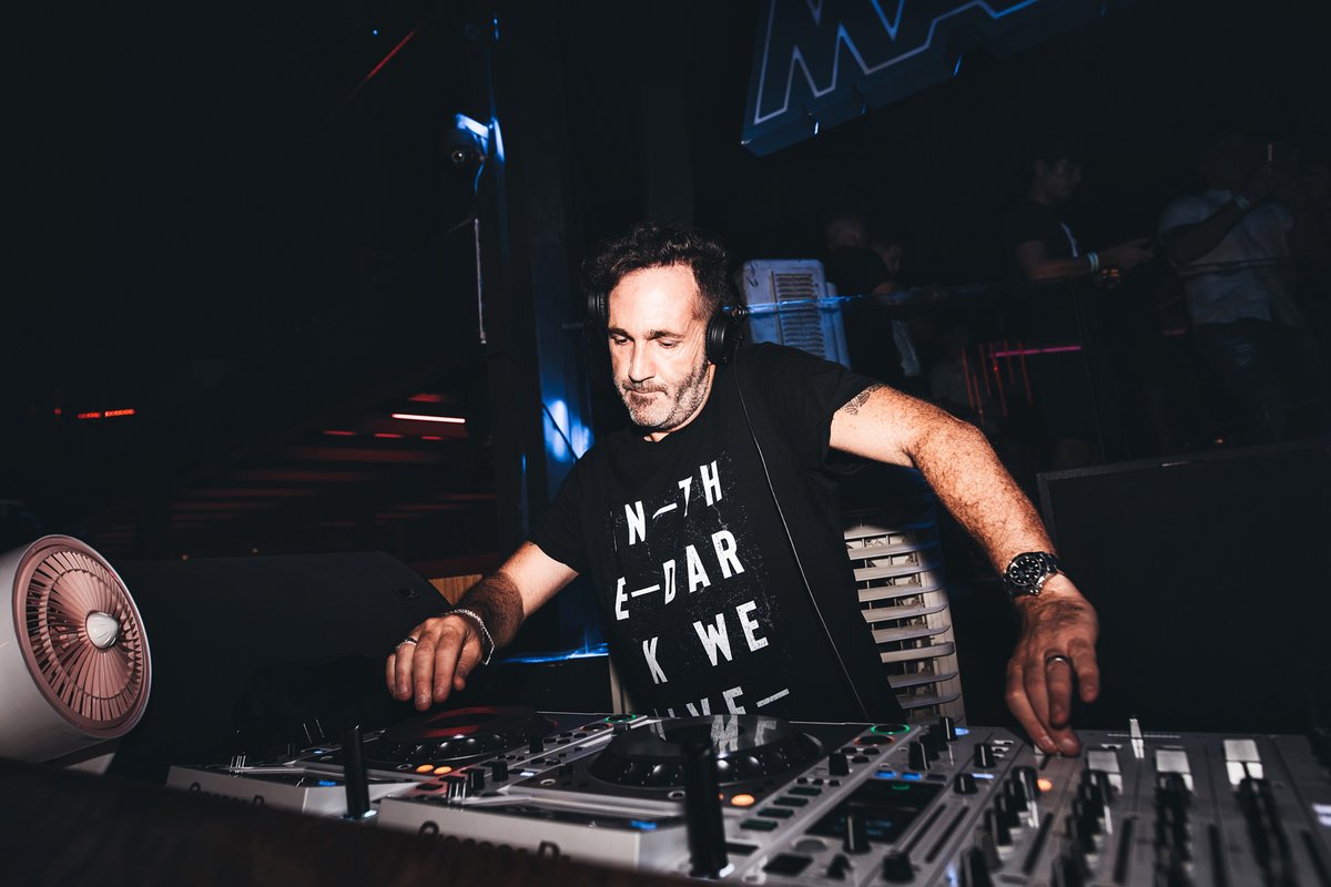 Mamboibiza's tweet photo. The energy is building tonight at @SohoGardenDXB with the one and only @DJSteveLawler π₯π₯π₯
#mamboibiza #sohogarden #destinationsoho #housemusic #stevelawler https://t.co/XQO2CnKOad
