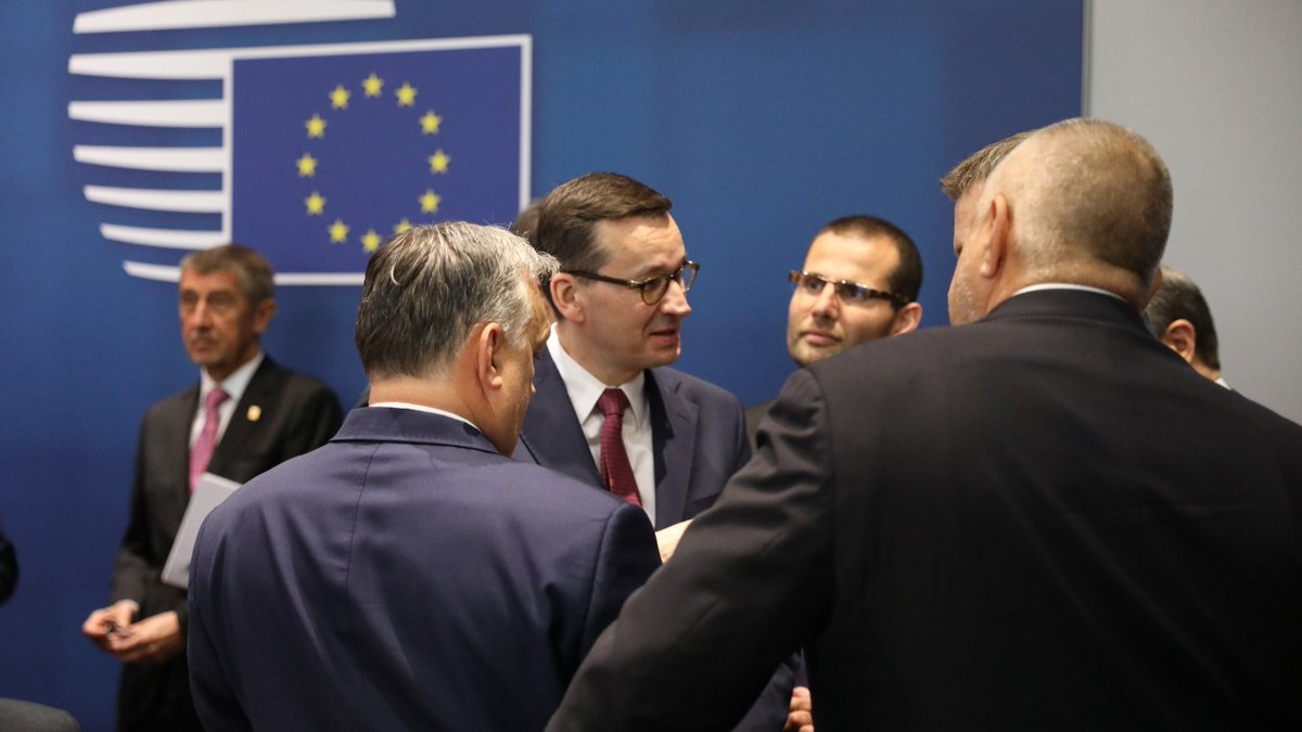 taniotojuzbylo4's tweet photo. 🇪🇺 W #Bruksela odbyło się spotkanie grupy Przyjaciół Spójności #FriendsOfCohesion przed drugim dniem obrad Rady Europejskiej #EUCO. https://t.co/jiXn3AzB1k
