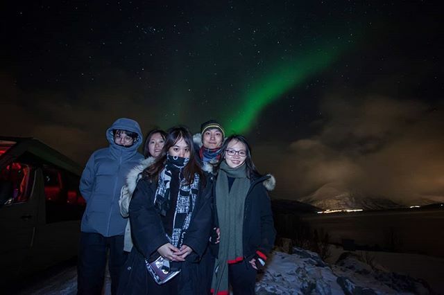 19th of February. As the solar storm continues we observed three major Aurora displays with circa 45 mins in between. The first one was good, but not so much colour visible to the naked eye, the second was bright green and the last one was powerful, danc… ift.tt/38YyDil