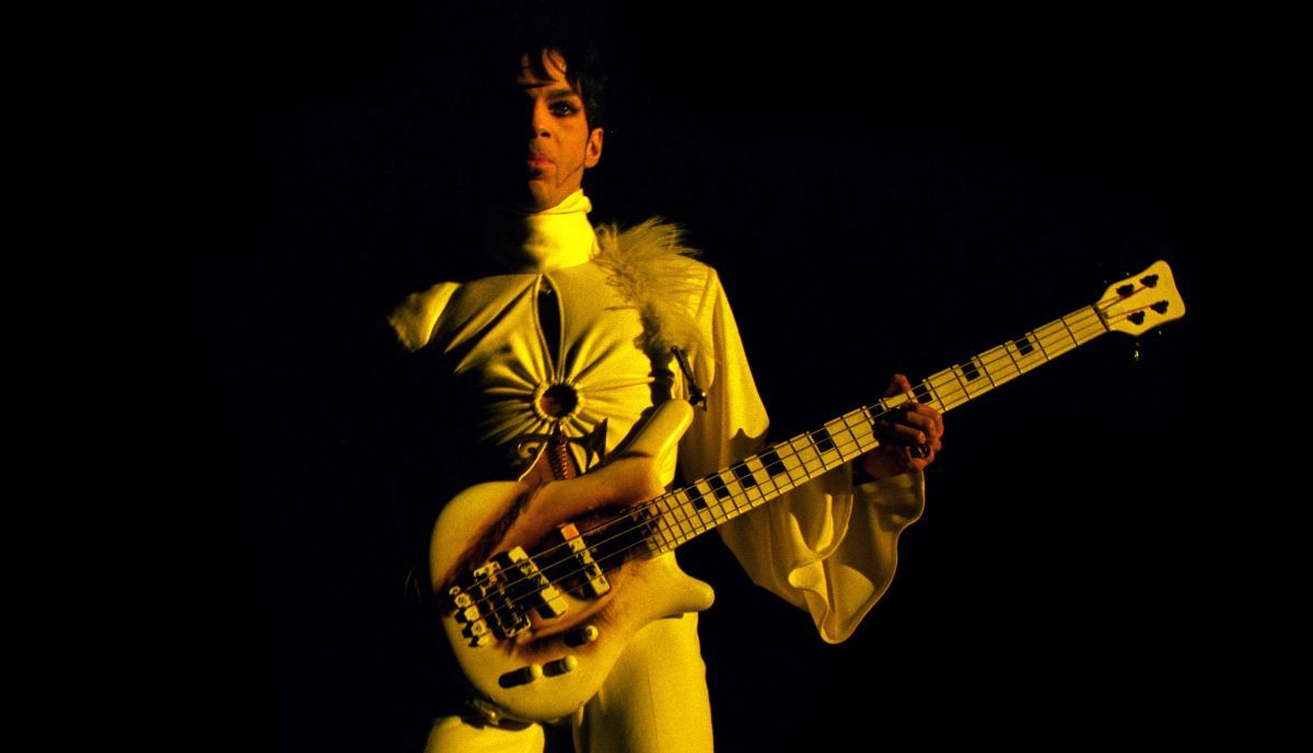 Bass Player tweet media