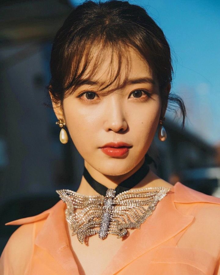 Team 🌟🍬 on X: [TRANS] 200221 “IU, who was selected as the new female brand  ambassador of Gucci, attended the #GucciFW20 show as South Korea's  representative” #IUxGucci #GucciFW20 #repost    /