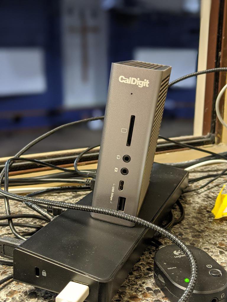 BrownzPowerRNGR's tweet photo. Sorry @Dell, there's a new dock in our life.....it's not you, it's us.....we just want different things.....🥺🤣
#journeywithU #bcconmission #TS3Plus https://t.co/WHjNnOZYrt