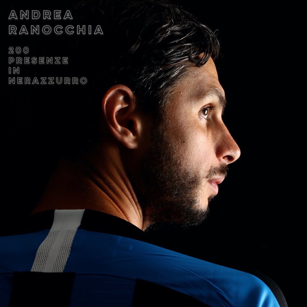 starsonfield's tweet photo. Un altro grande successo per il nostro Andrea: 200 presenze con la maglia dellโInter ๐ ๐ตโซ
.
@23_Frog
@Inter @EuropaLeague #200presenze
.
.
#starsonfield #andrearanocchia #ranocchia #sport #calcio #europaleague #inter #200appearances #seriea #news https://t.co/xEkismtHH3