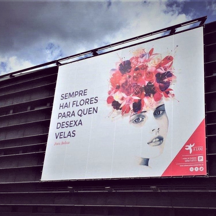Campaña de primavera para centro comercia A Laxe. Lonas, aplicaciones para autobuses, puertas, cuñas de radio, creatividades dentro de centro comercial… #cepalabras #modocen #campañadeprimavera #lona #publicidad #Marketing