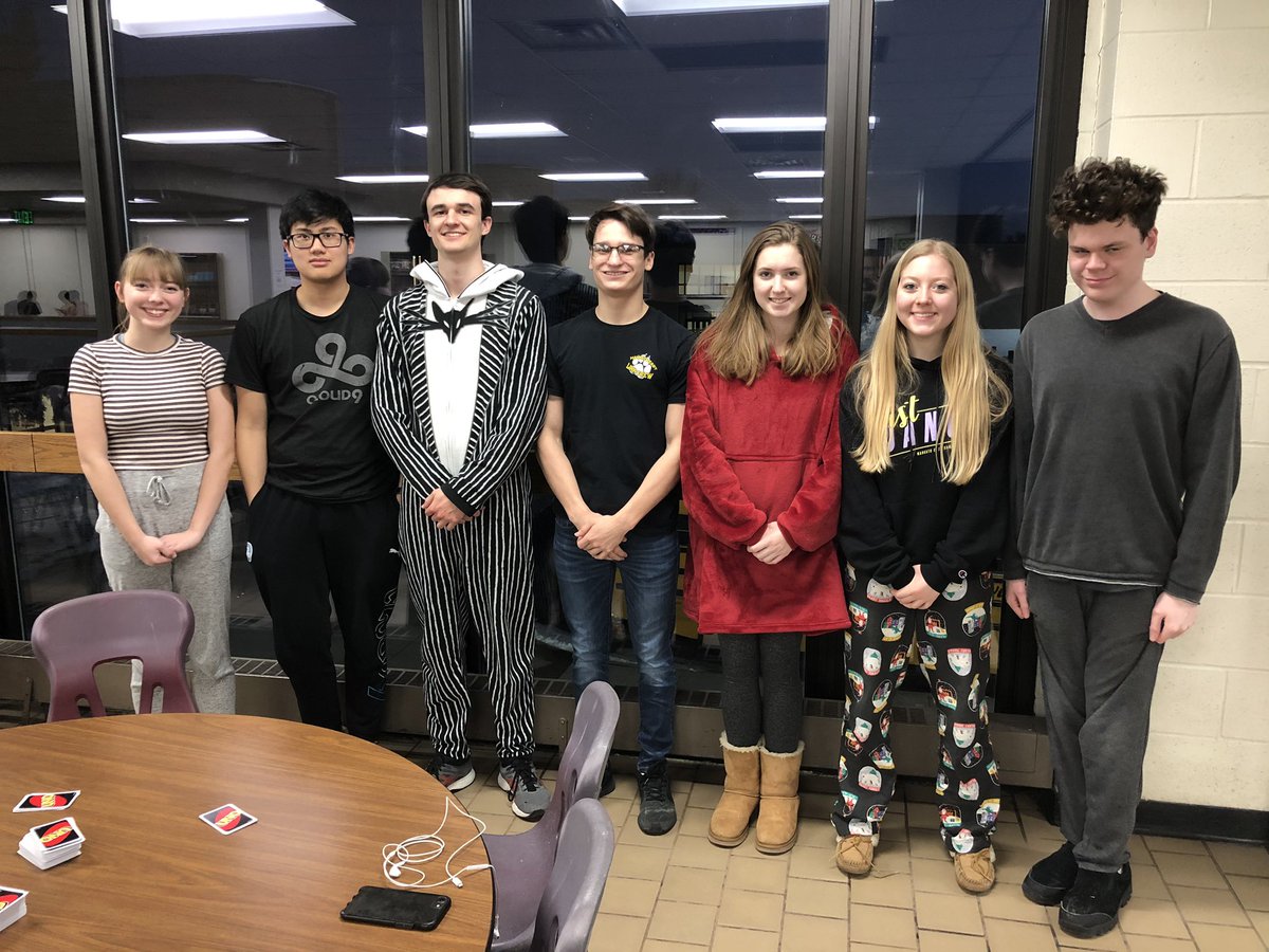 EastMathLeague's tweet photo. Congrats to Alex Emery and Katelyn Flatgard for their 3rd and 9th place finishes in the MN Valley Division, making the All-Division Team. Also congrats to the entire time for taking third in our division and 2nd in Section 2AA! #MAPSready #WeAreMEHS https://t.co/bRps4FNIRn