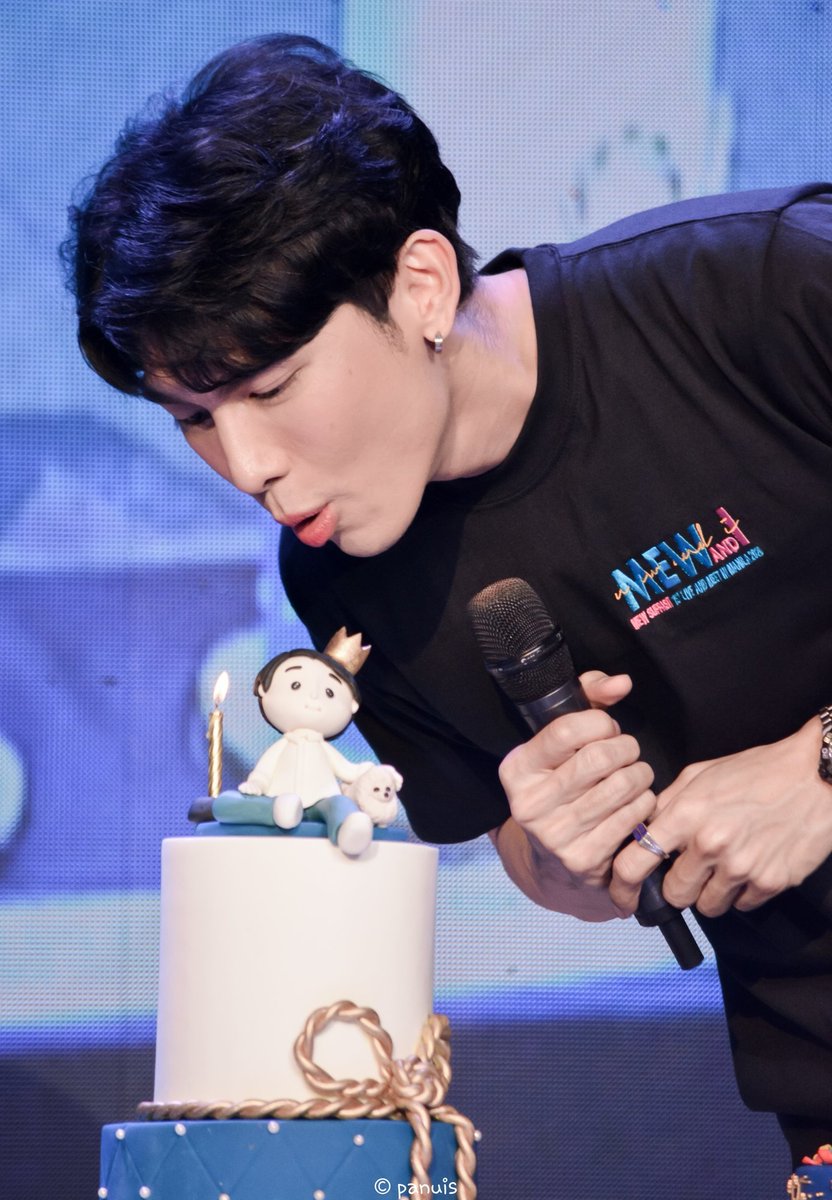 Belight_0's tweet photo. Happy Birthday baby!!!🥺❤️❤️❤️
adult age, personality and baby face 💕

#HappyMewSuppasitDay #mewlions @MSuppasit https://t.co/fB7bUuCoFz