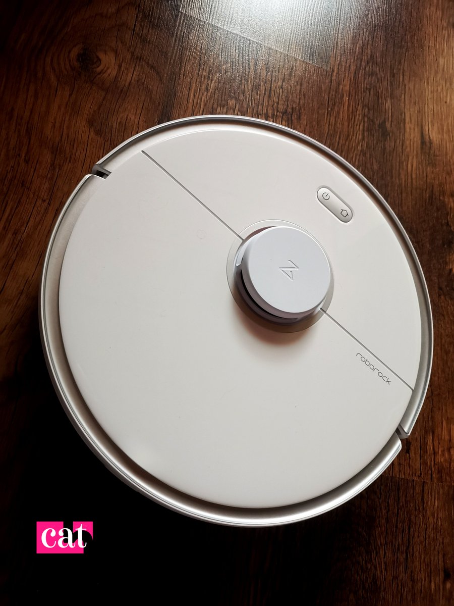 cat5pl's tweet image. Panie i Panowie, przed Wami #RoborockS5Max, który wylądował u nas na testy.
Koty już uciekają na parapety... 😼