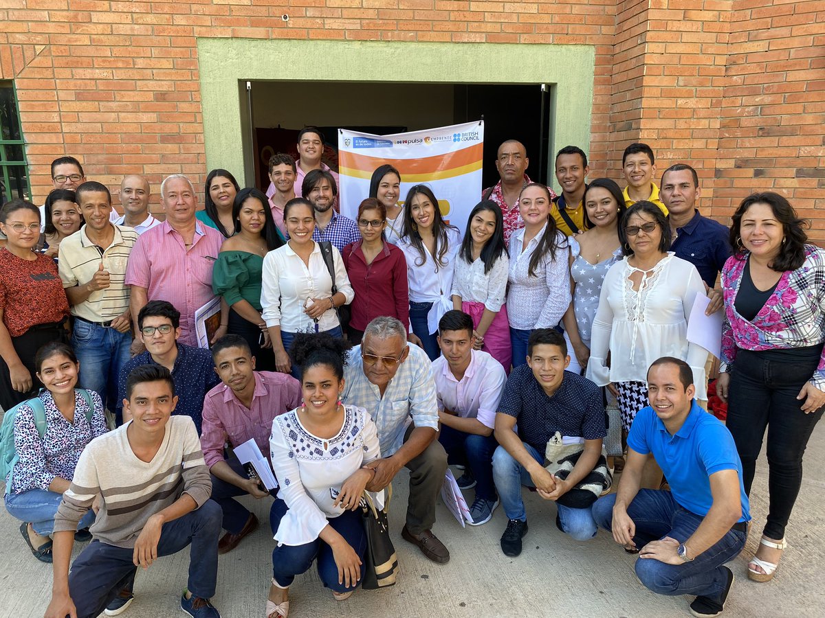 neleysis's tweet photo. Así terminamos el StartUpBootcamp @Unipopularcesar donde los emprendedores avanzaron en el aterrizaje de sus ideas y negocios, desarrollando ejercicios prácticos con  la metodología trabajada y cerrando con un excelente pitch Gracias @InnpulsaCol @cobritish @UWEBristol #CEmprende https://t.co/vmfZVApkGP