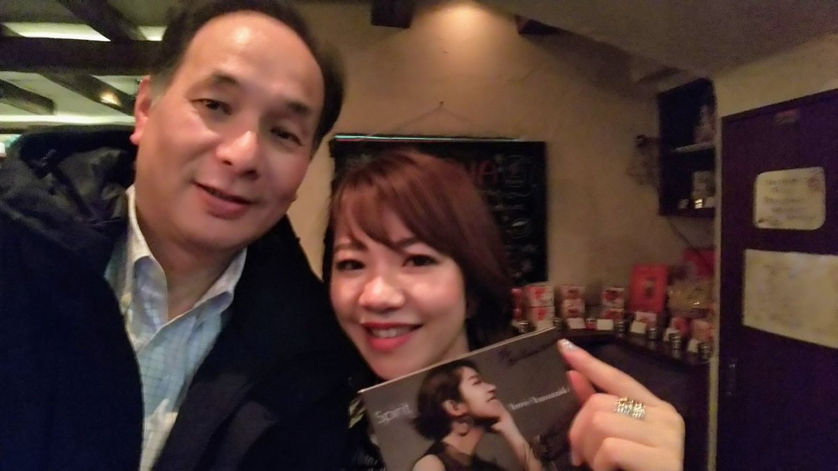 きんちゃん A Twitter 今夜の部活動 自由が丘hyphenから Thigo Yurie Live 昨夜に続いて今夜もサックス女子 を追っかけて自由が丘へ 今宵はユリエちゃんの応援で ユリエちゃんのファンキーさ良いんだよね 今夜も楽しい部活でした いつもだけど