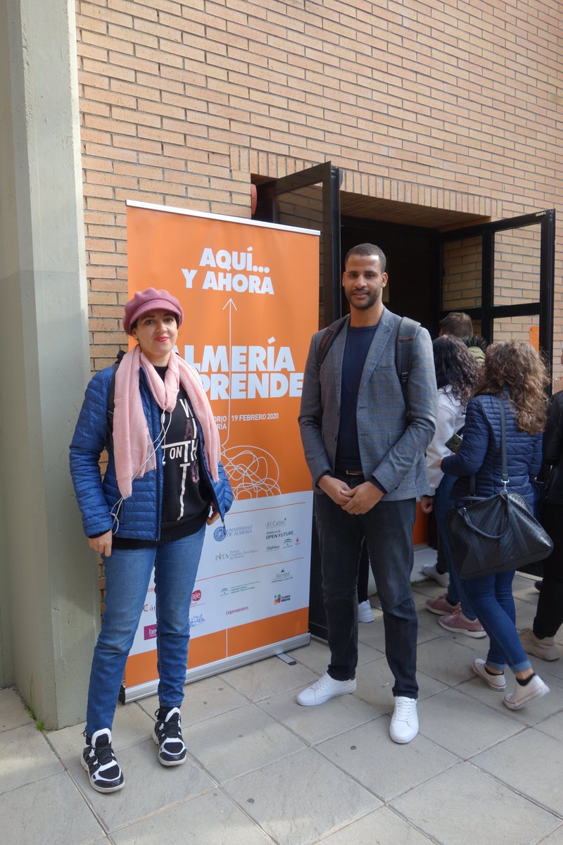 VicintUAL's tweet photo. Hanae y Mostapha, alumnos #YGCA de la #UAL (Máster en Horticultura bajo Invernadero y Energía Solar), asistieron a la jornada #Almeriaemprende, donde compartieron experiencias con expertos en emprendimiento y autoempleo. ¡Estudiantes de primera preparándose para el futuro! https://t.co/iMEqambJiJ