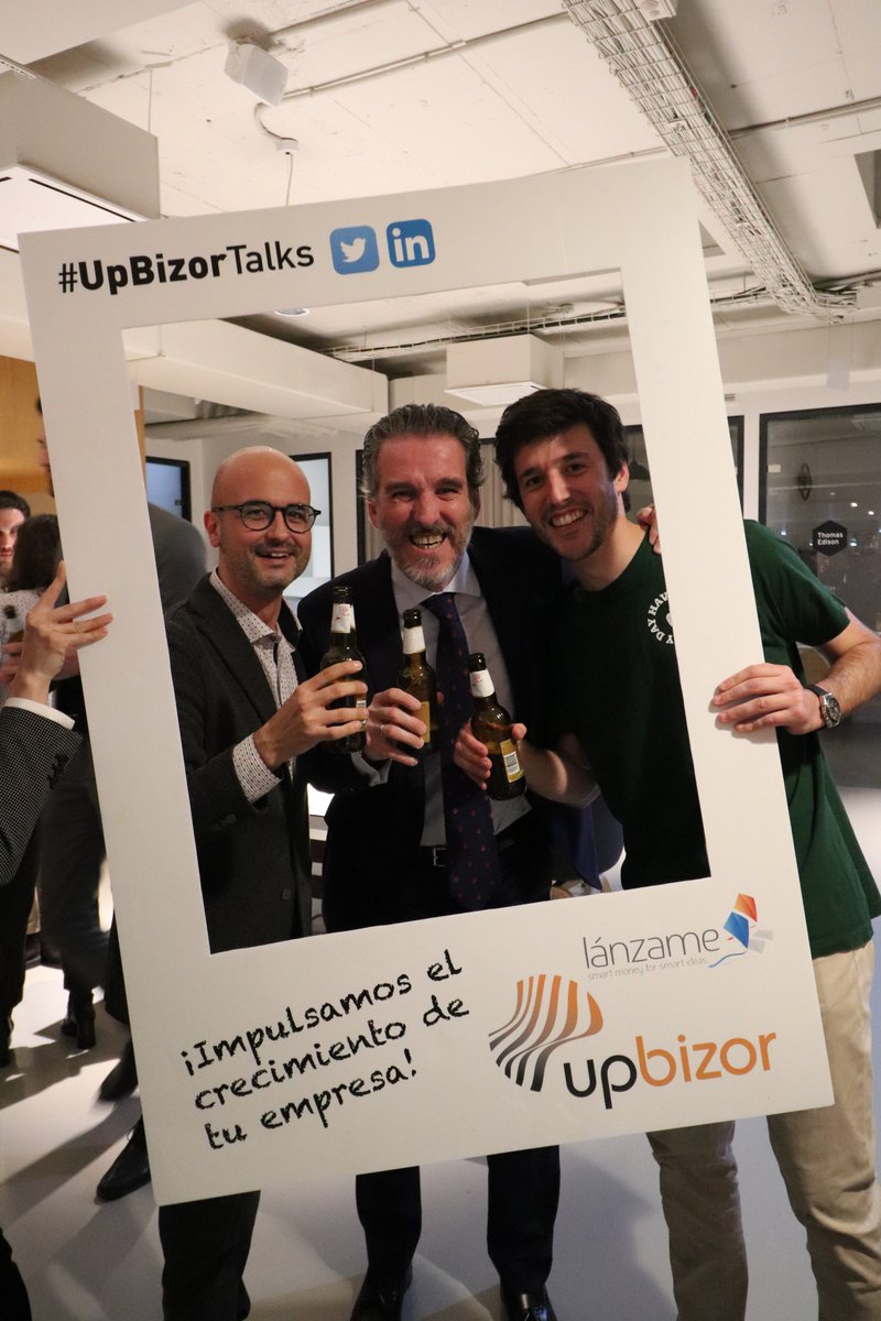 ¡Muchas gracias @SotocaPedro, responsable operaciones, de @enisa y Felipe, CEO de @Refruiting por la charla de ayer! Puedes ver el evento en streaming en nuestro twitter: twitter.com/UpBizor #nodilution #equity #circulovirtuoso