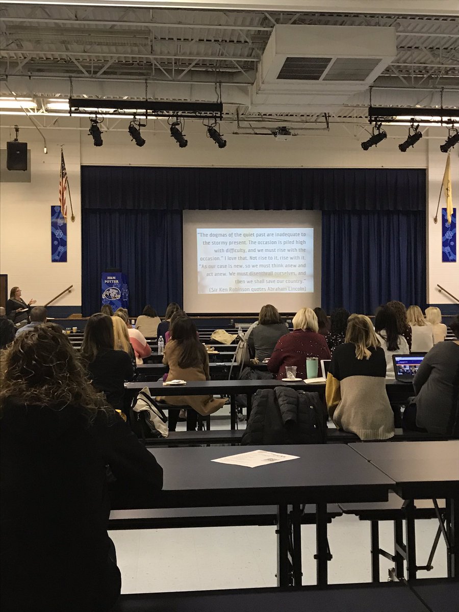 berkeleypotter's tweet photo. Awesome kick off with @LifeinThird ! #oceanedtech20 https://t.co/BJnA2pktZc